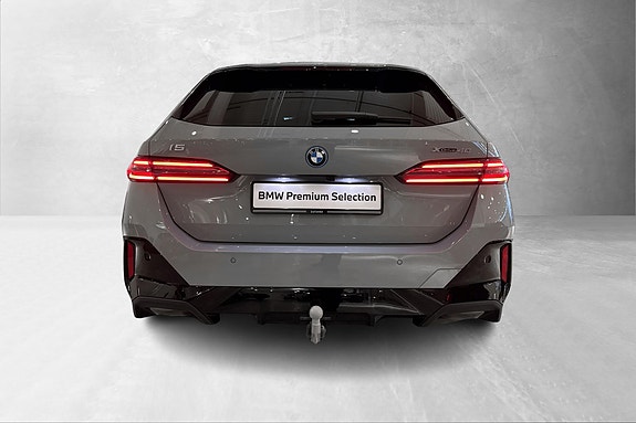 BMW i5 4 of 30