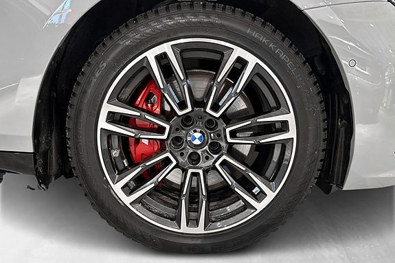 BMW i5 22 of 30