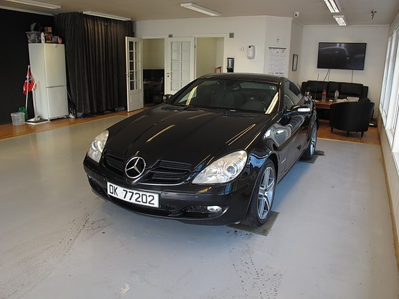 Mercedes-Benz SLK200 9 of 16