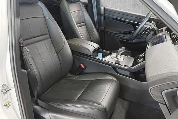 Land Rover Range Rover Evoque 17 of 30