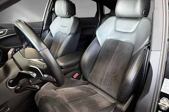 Audi e-tron Sportback 15 of 19