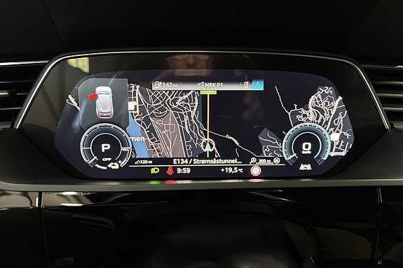 Audi e-tron Sportback 13 of 19