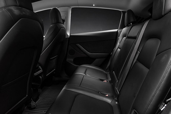 Tesla Model Y 30 of 30