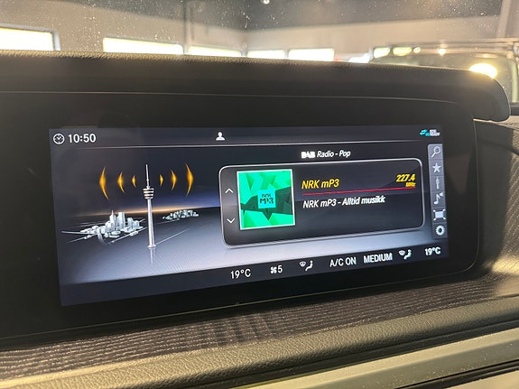 Mercedes-Benz G400 16 of 30