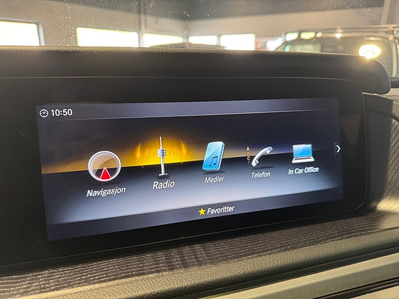 Mercedes-Benz G400 19 of 30