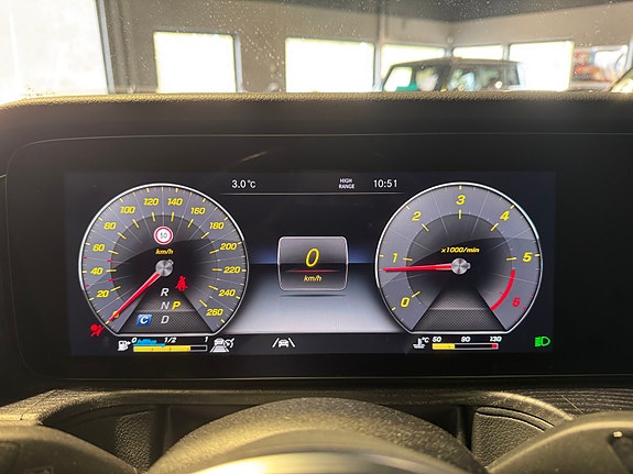 Mercedes-Benz G400 27 of 30