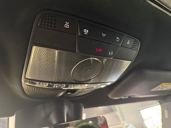 Mercedes-Benz G400 28 of 30