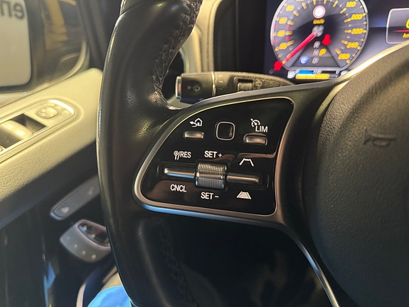 Mercedes-Benz G400 26 of 30