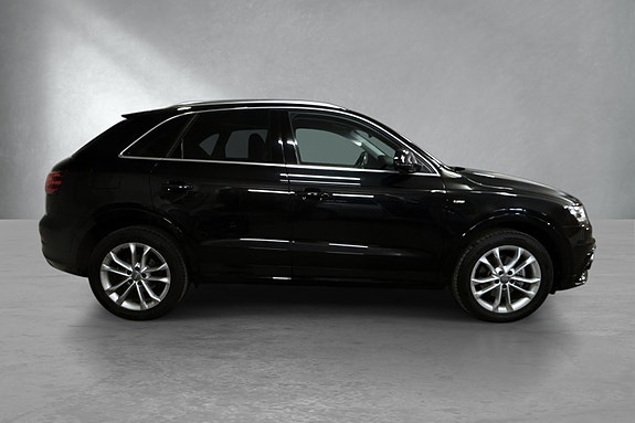 Audi Q3 4 of 25