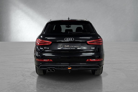 Audi Q3 6 of 25