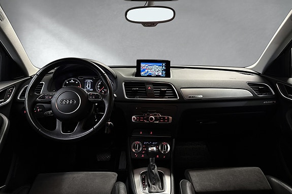 Audi Q3 15 of 25
