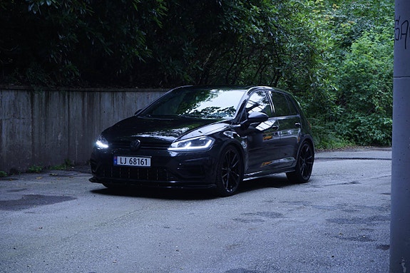 Volkswagen Golf VII 5 of 30