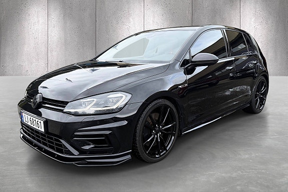 Volkswagen Golf VII 10 of 30
