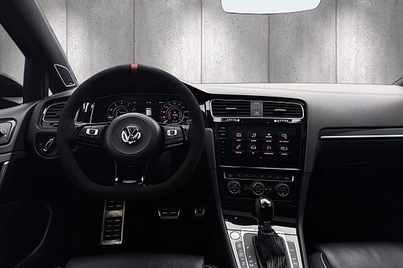Volkswagen Golf VII 17 of 30