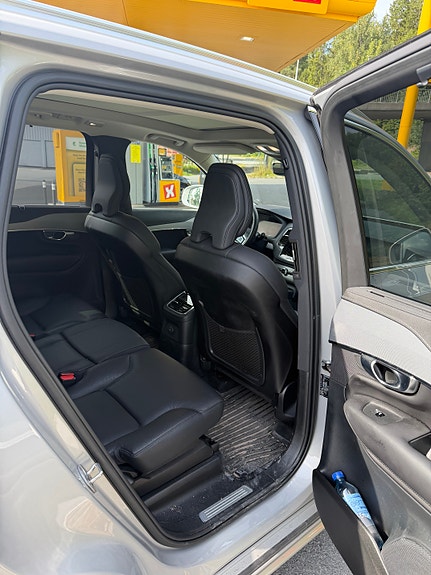 Volvo XC90 20 of 30