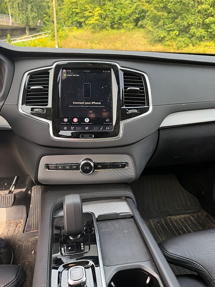Volvo XC90 14 of 30