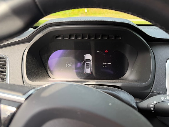 Volvo XC90 10 of 30
