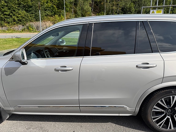 Volvo XC90 7 of 30