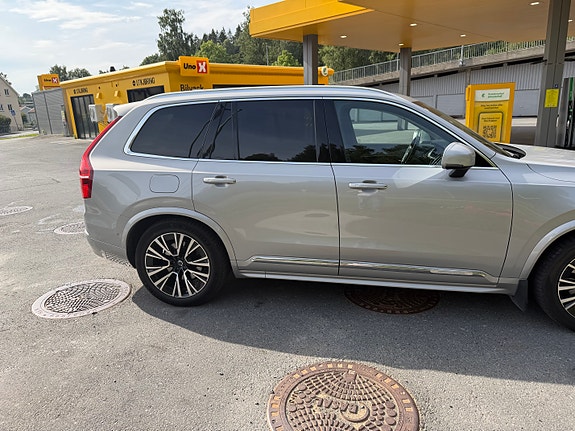 Volvo XC90 8 of 30