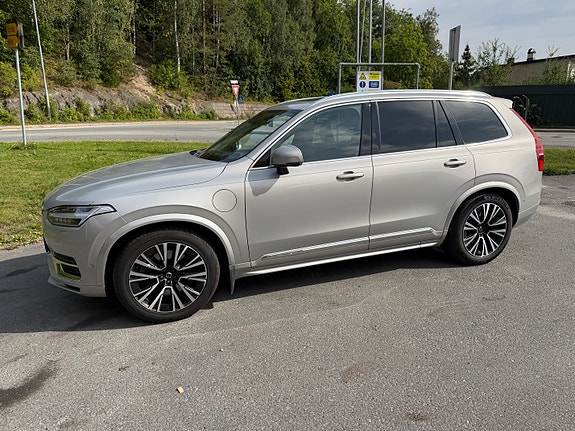 Volvo XC90 4 of 30