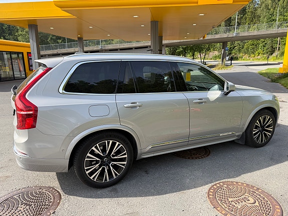 Volvo XC90 9 of 30