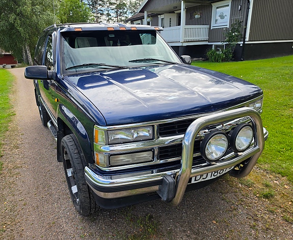 Chevrolet Tahoe 2 of 30