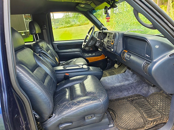 Chevrolet Tahoe 22 of 30