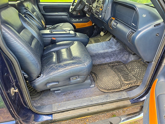 Chevrolet Tahoe 21 of 30
