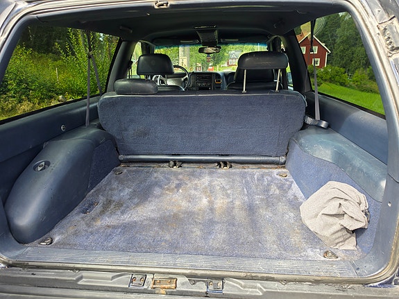 Chevrolet Tahoe 16 of 30