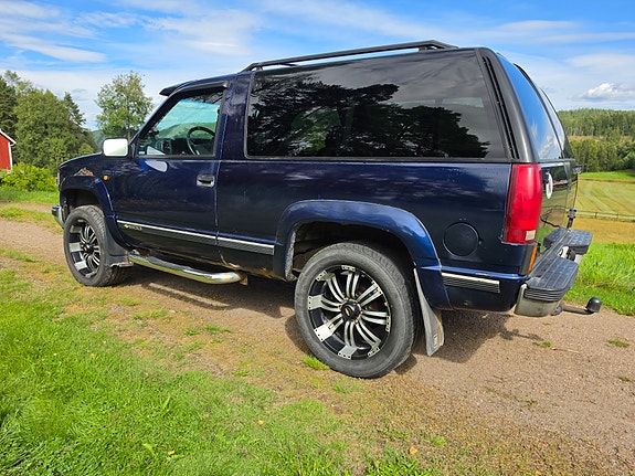 Chevrolet Tahoe 3 of 30
