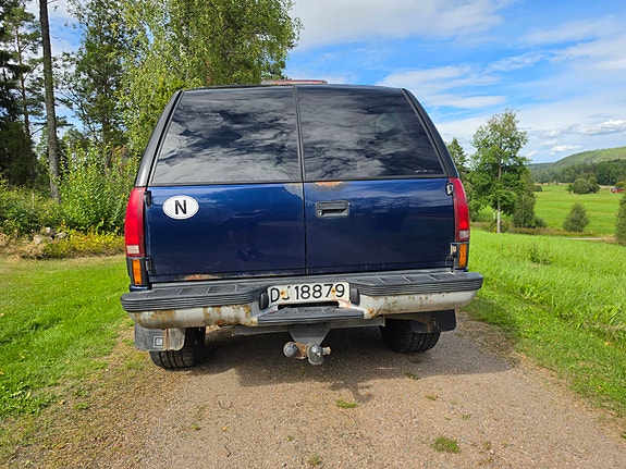 Chevrolet Tahoe 4 of 30