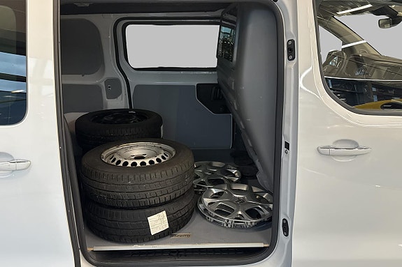 Citroen E-Jumpy 10 of 23