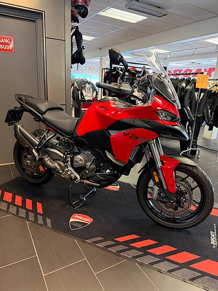 Ducati Multistrada V2 2 of 4