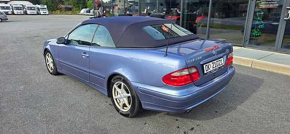 Mercedes-Benz CLK200 4 of 14
