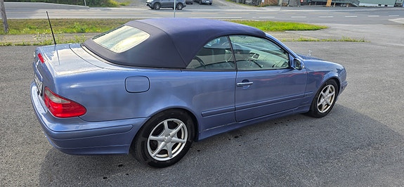 Mercedes-Benz CLK200 6 of 14