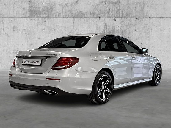 Mercedes-Benz E300 e 2 of 28