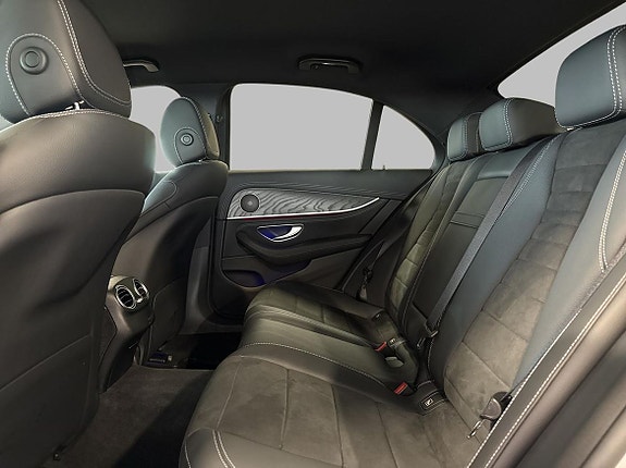 Mercedes-Benz E300 e 18 of 28