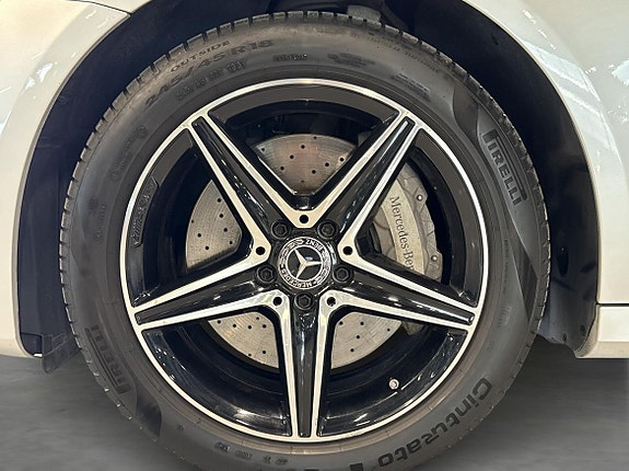 Mercedes-Benz E300 e 20 of 28