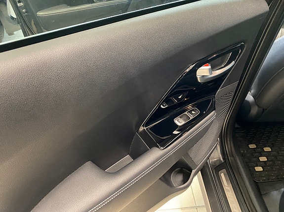 Kia e-Niro 13 of 17