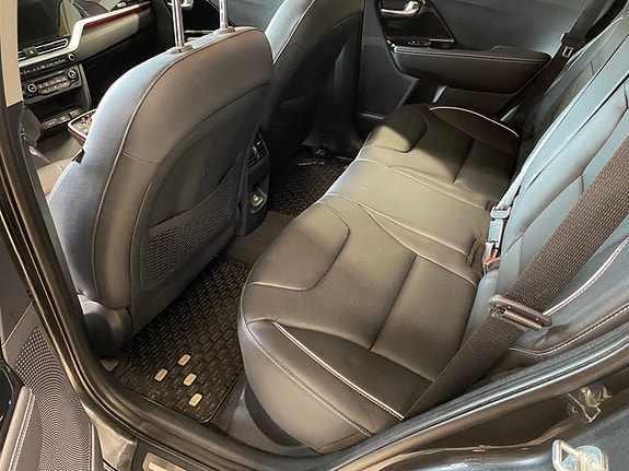 Kia e-Niro 12 of 17