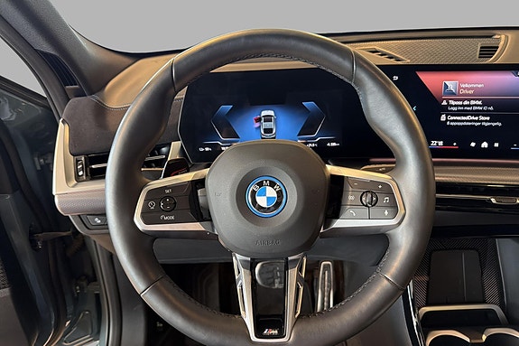 BMW iX2 14 of 27
