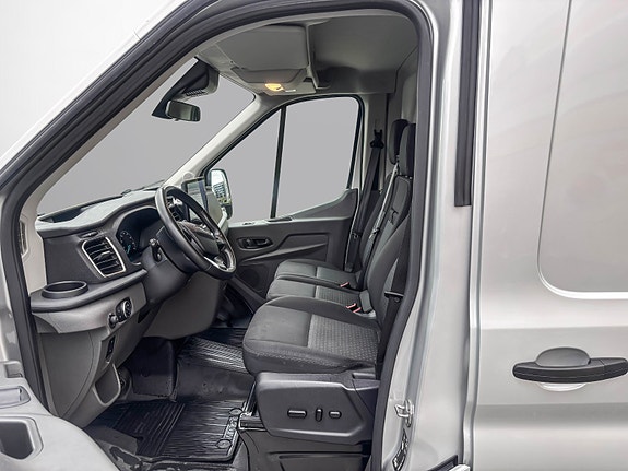 Ford Transit 10 of 28