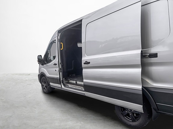 Ford Transit 18 of 28