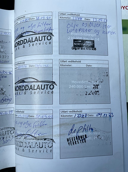 Toyota RAV4 26 of 28
