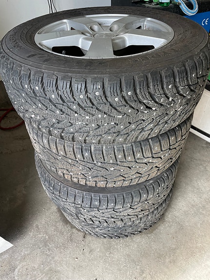 Toyota RAV4 28 of 28