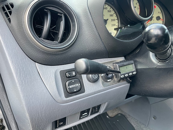Toyota RAV4 14 of 28