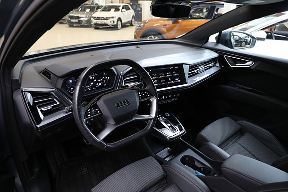 Audi Q4 e-tron 24 of 30