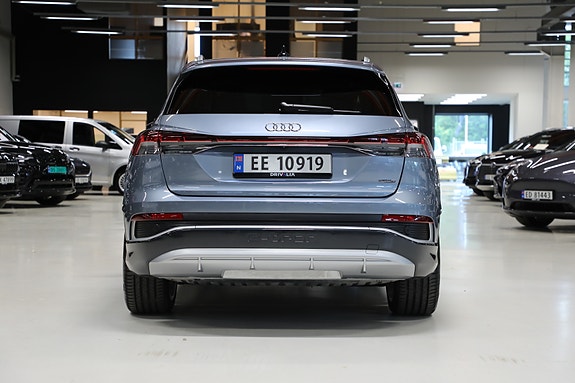Audi Q4 e-tron 7 of 30