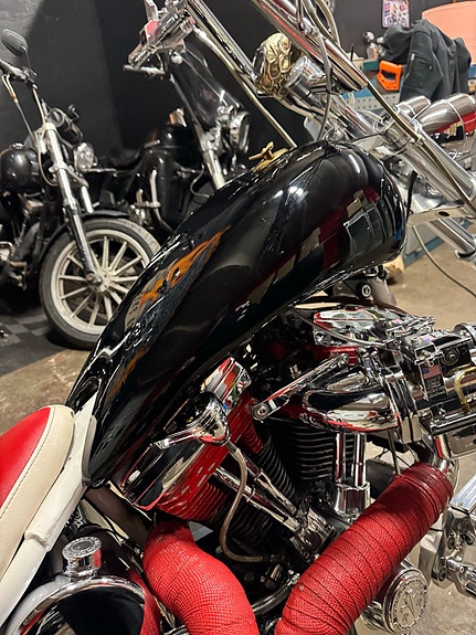 Harley-Davidson FLSTC Heritage Softail Classic 21 of 25