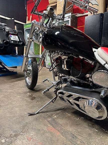 Harley-Davidson FLSTC Heritage Softail Classic 24 of 25